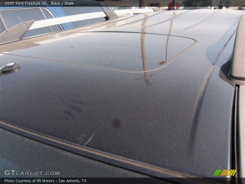 Black / Shale 2005 Ford Freestyle SEL