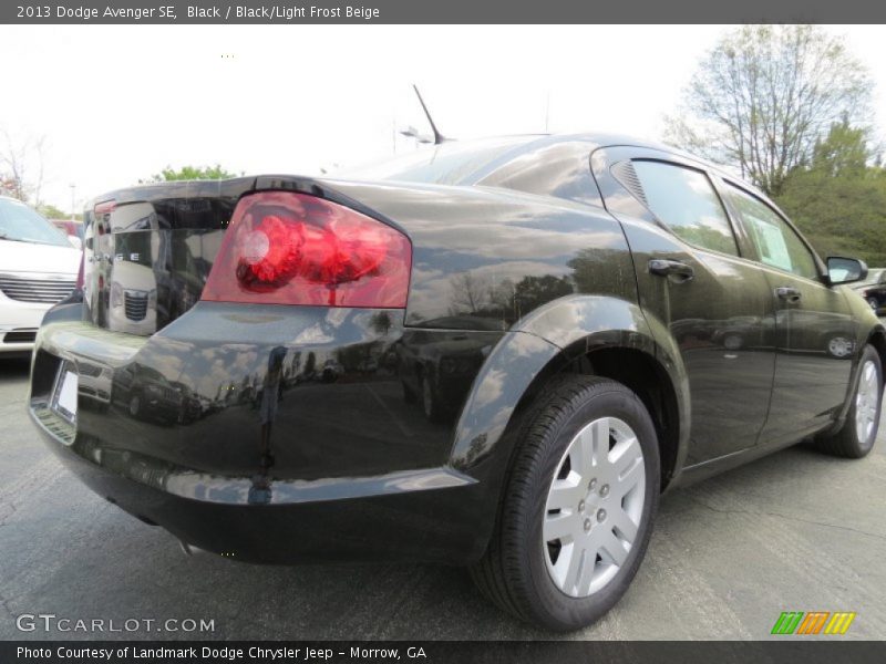 Black / Black/Light Frost Beige 2013 Dodge Avenger SE