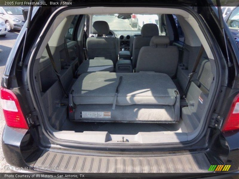 Black / Shale 2005 Ford Freestyle SEL