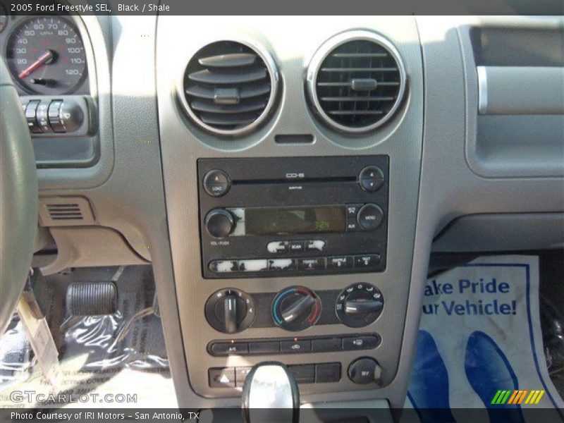 Black / Shale 2005 Ford Freestyle SEL