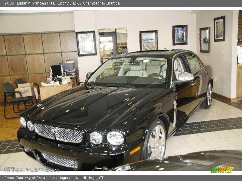 Ebony Black / Champagne/Charcoal 2008 Jaguar XJ Vanden Plas