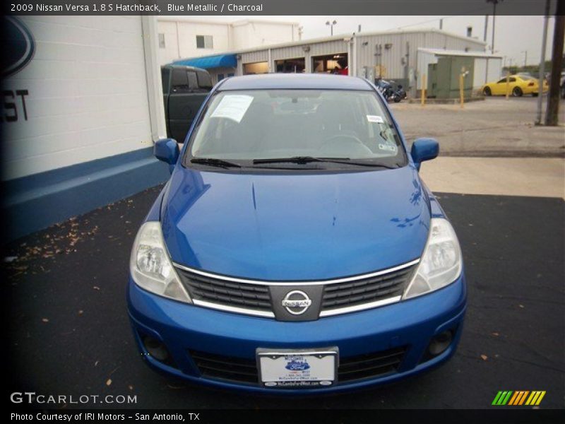 Blue Metallic / Charcoal 2009 Nissan Versa 1.8 S Hatchback