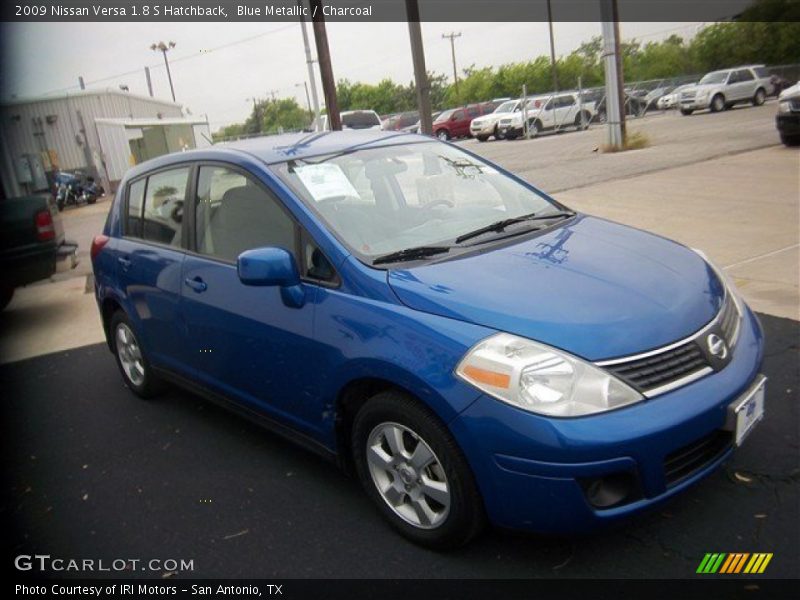 Blue Metallic / Charcoal 2009 Nissan Versa 1.8 S Hatchback