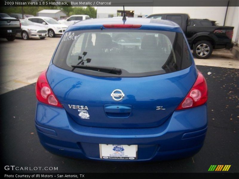 Blue Metallic / Charcoal 2009 Nissan Versa 1.8 S Hatchback