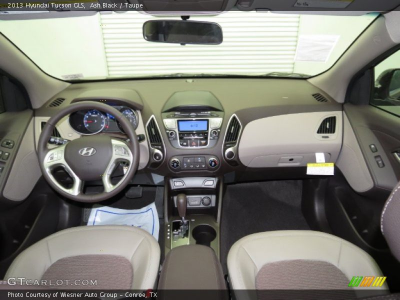 Ash Black / Taupe 2013 Hyundai Tucson GLS