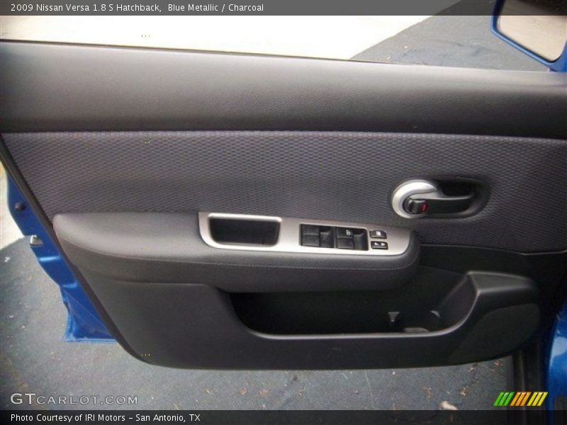 Blue Metallic / Charcoal 2009 Nissan Versa 1.8 S Hatchback