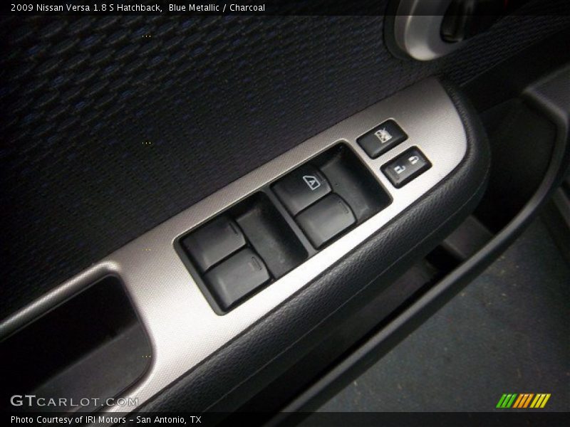 Blue Metallic / Charcoal 2009 Nissan Versa 1.8 S Hatchback