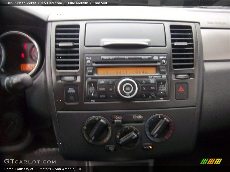 Blue Metallic / Charcoal 2009 Nissan Versa 1.8 S Hatchback