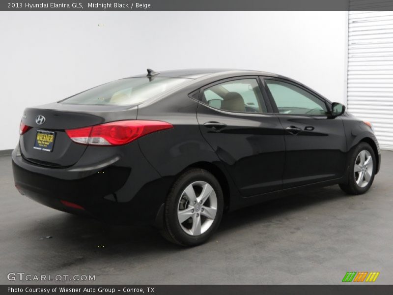 Midnight Black / Beige 2013 Hyundai Elantra GLS