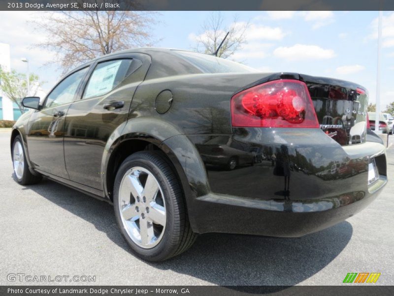 Black / Black 2013 Dodge Avenger SE
