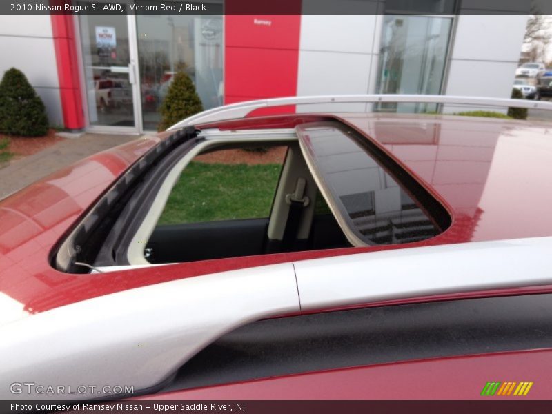 Venom Red / Black 2010 Nissan Rogue SL AWD