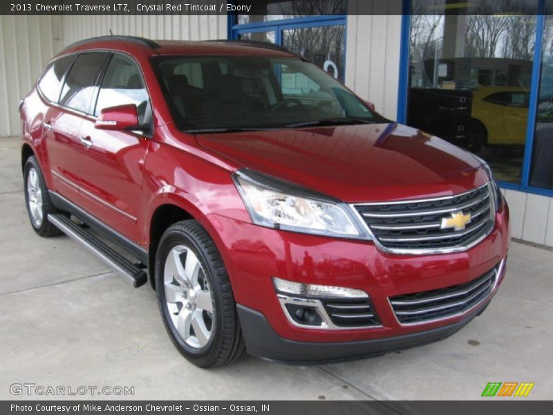 Front 3/4 View of 2013 Traverse LTZ