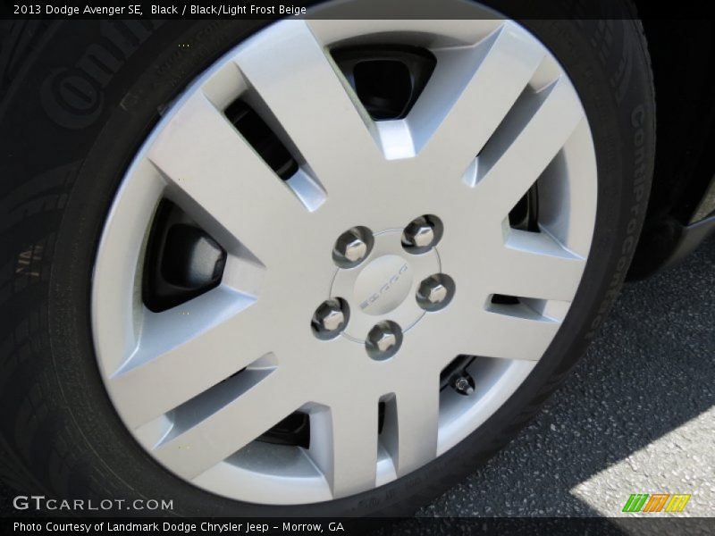 Black / Black/Light Frost Beige 2013 Dodge Avenger SE