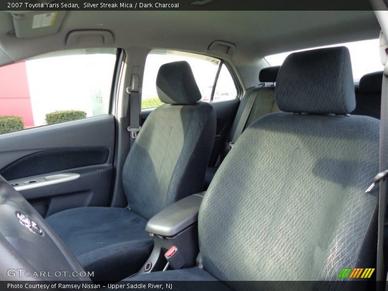 Silver Streak Mica / Dark Charcoal 2007 Toyota Yaris Sedan