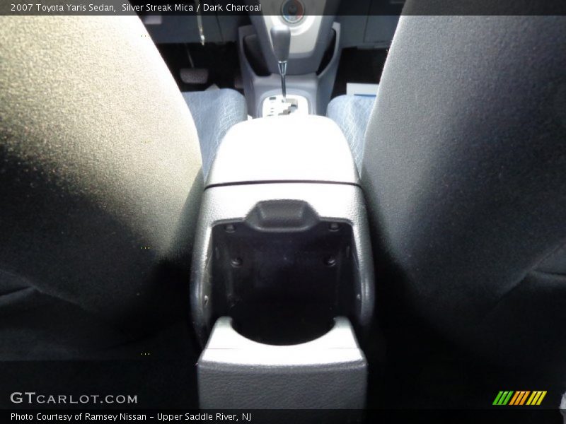 Silver Streak Mica / Dark Charcoal 2007 Toyota Yaris Sedan
