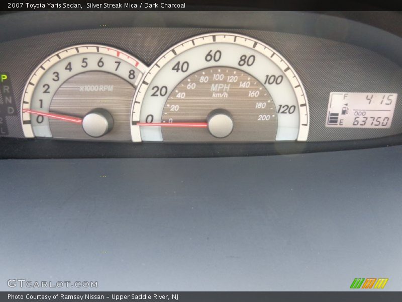 Silver Streak Mica / Dark Charcoal 2007 Toyota Yaris Sedan