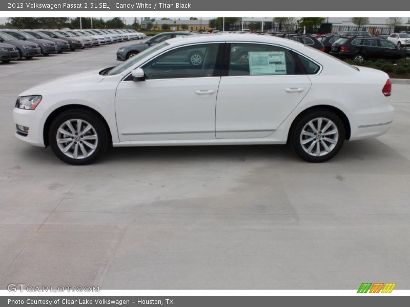 Candy White / Titan Black 2013 Volkswagen Passat 2.5L SEL