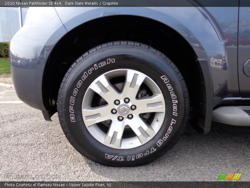 Dark Slate Metallic / Graphite 2010 Nissan Pathfinder SE 4x4