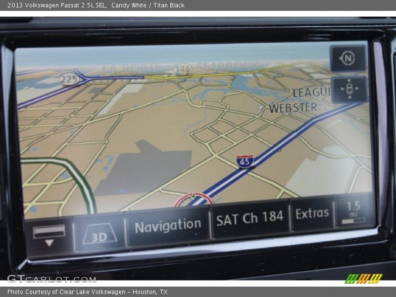 Candy White / Titan Black 2013 Volkswagen Passat 2.5L SEL