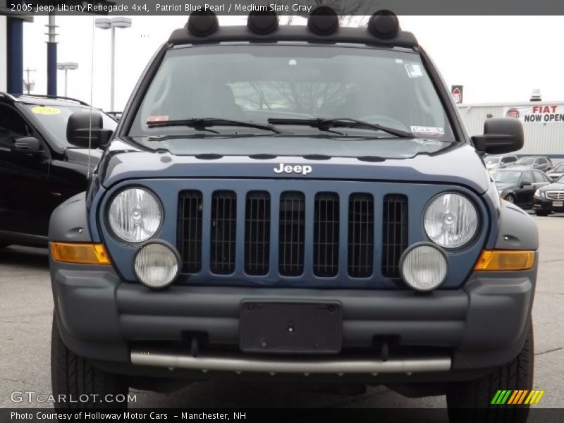 Patriot Blue Pearl / Medium Slate Gray 2005 Jeep Liberty Renegade 4x4