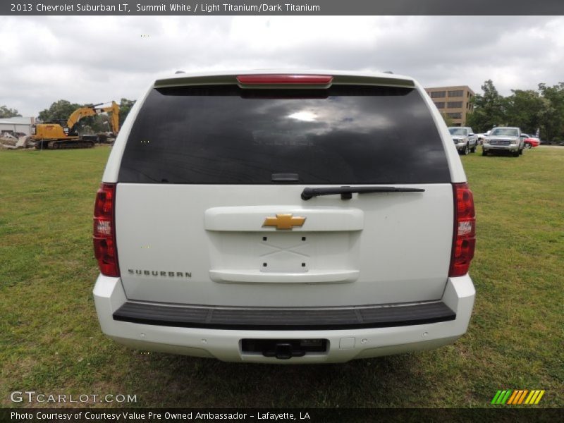 Summit White / Light Titanium/Dark Titanium 2013 Chevrolet Suburban LT