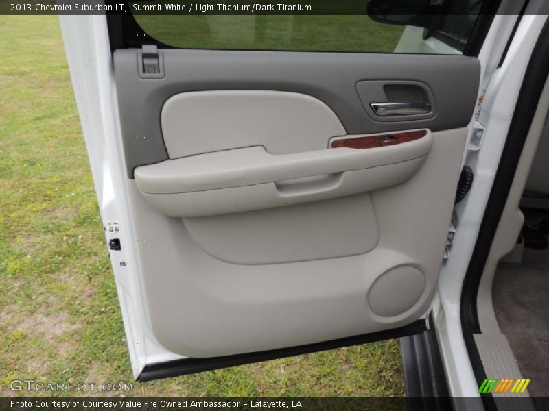 Summit White / Light Titanium/Dark Titanium 2013 Chevrolet Suburban LT