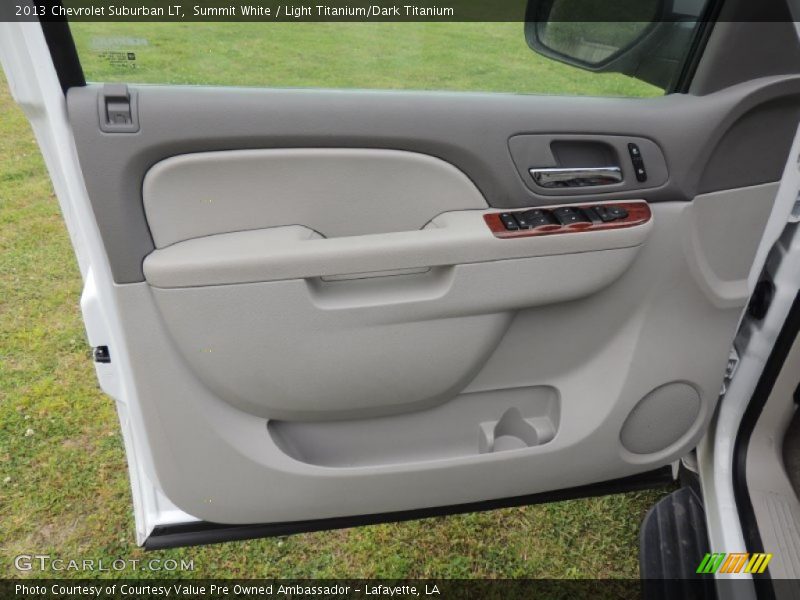 Summit White / Light Titanium/Dark Titanium 2013 Chevrolet Suburban LT