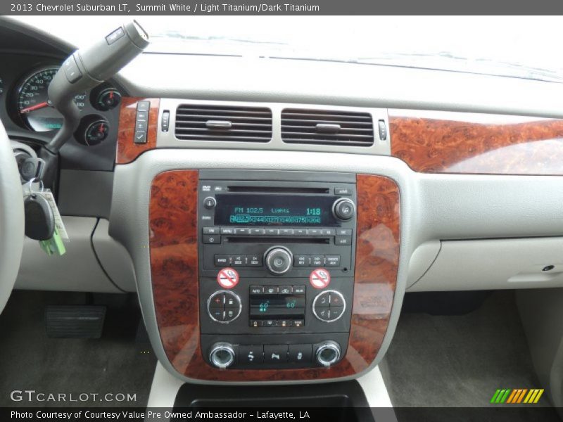 Summit White / Light Titanium/Dark Titanium 2013 Chevrolet Suburban LT