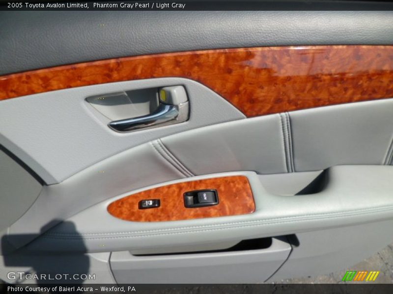 Phantom Gray Pearl / Light Gray 2005 Toyota Avalon Limited