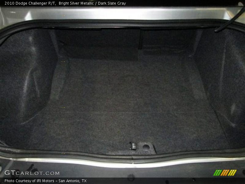 Bright Silver Metallic / Dark Slate Gray 2010 Dodge Challenger R/T