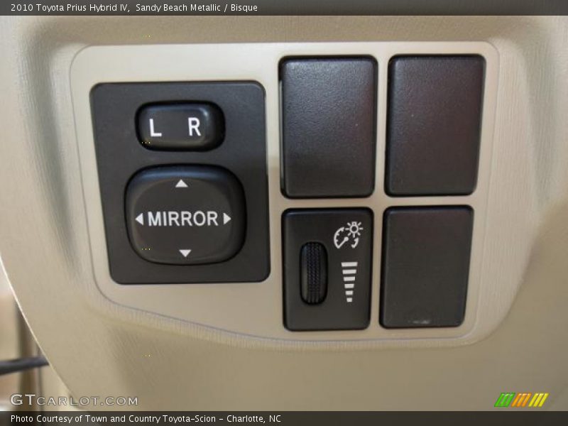 Sandy Beach Metallic / Bisque 2010 Toyota Prius Hybrid IV