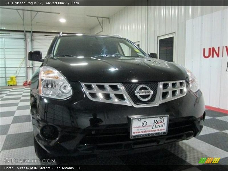 Wicked Black / Black 2011 Nissan Rogue SV