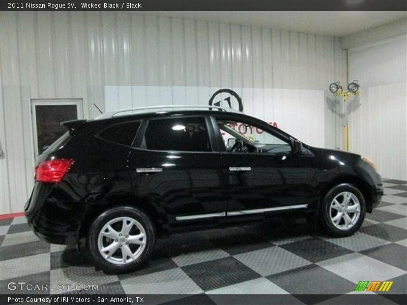 Wicked Black / Black 2011 Nissan Rogue SV