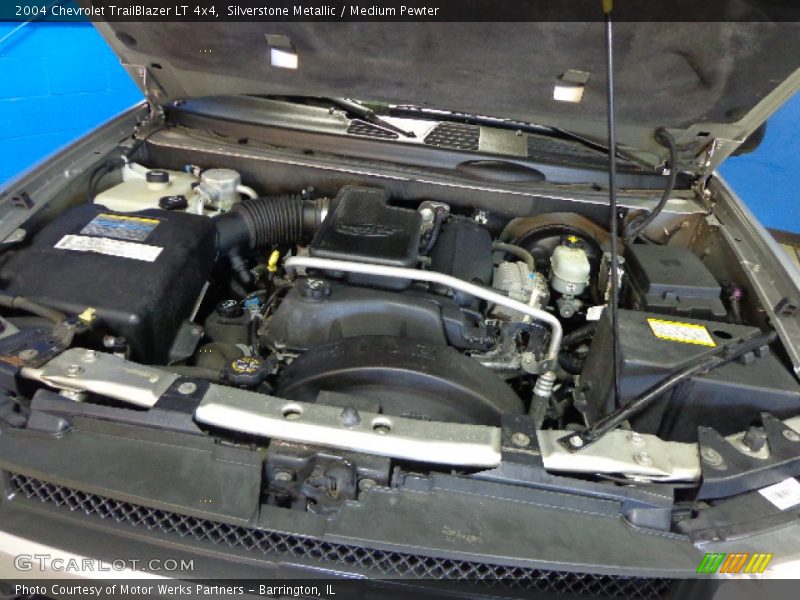 Silverstone Metallic / Medium Pewter 2004 Chevrolet TrailBlazer LT 4x4