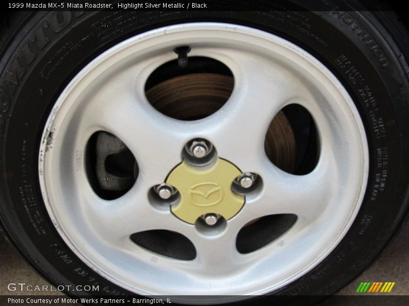 Highlight Silver Metallic / Black 1999 Mazda MX-5 Miata Roadster