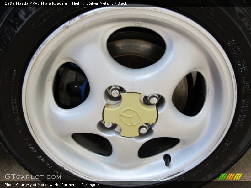 Highlight Silver Metallic / Black 1999 Mazda MX-5 Miata Roadster