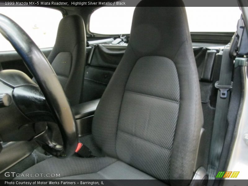 Highlight Silver Metallic / Black 1999 Mazda MX-5 Miata Roadster