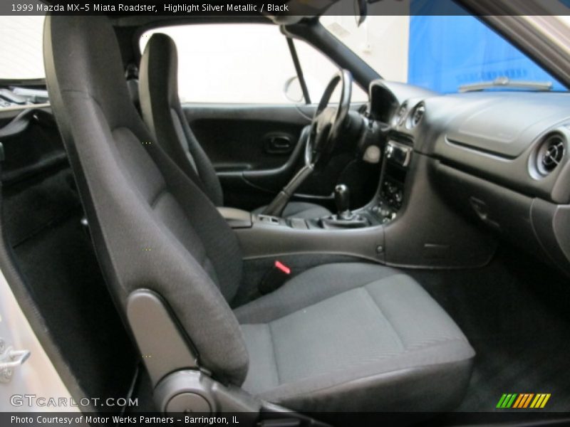 Highlight Silver Metallic / Black 1999 Mazda MX-5 Miata Roadster
