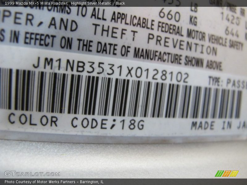 Highlight Silver Metallic / Black 1999 Mazda MX-5 Miata Roadster