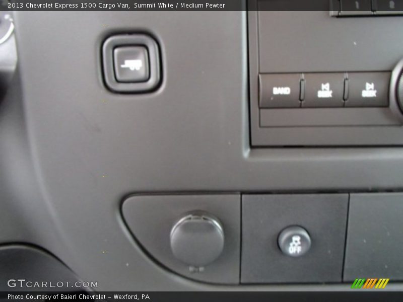 Summit White / Medium Pewter 2013 Chevrolet Express 1500 Cargo Van