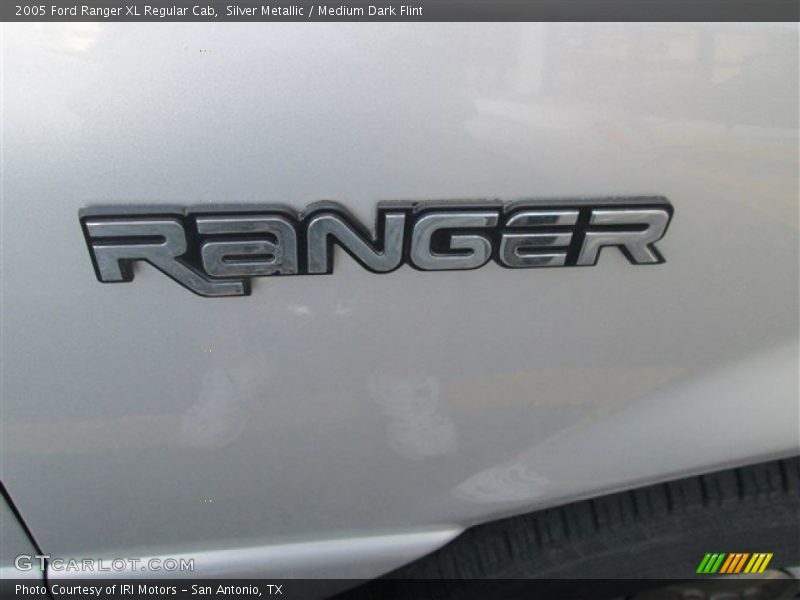 Silver Metallic / Medium Dark Flint 2005 Ford Ranger XL Regular Cab
