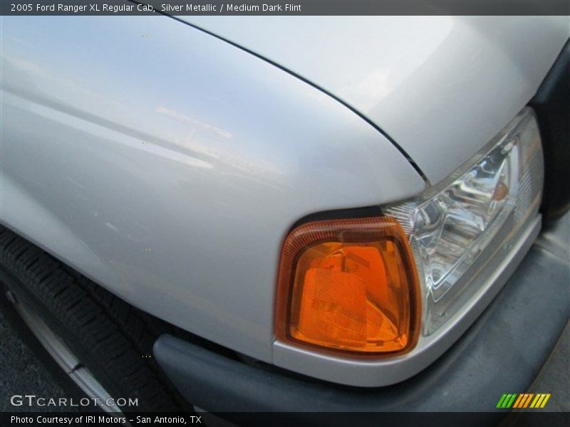 Silver Metallic / Medium Dark Flint 2005 Ford Ranger XL Regular Cab