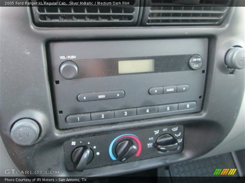 Silver Metallic / Medium Dark Flint 2005 Ford Ranger XL Regular Cab