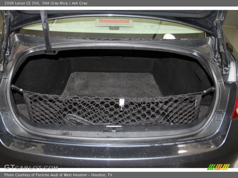  2006 GS 300 Trunk