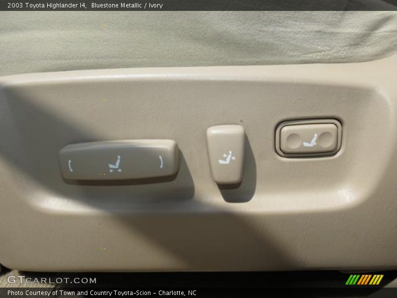 Bluestone Metallic / Ivory 2003 Toyota Highlander I4