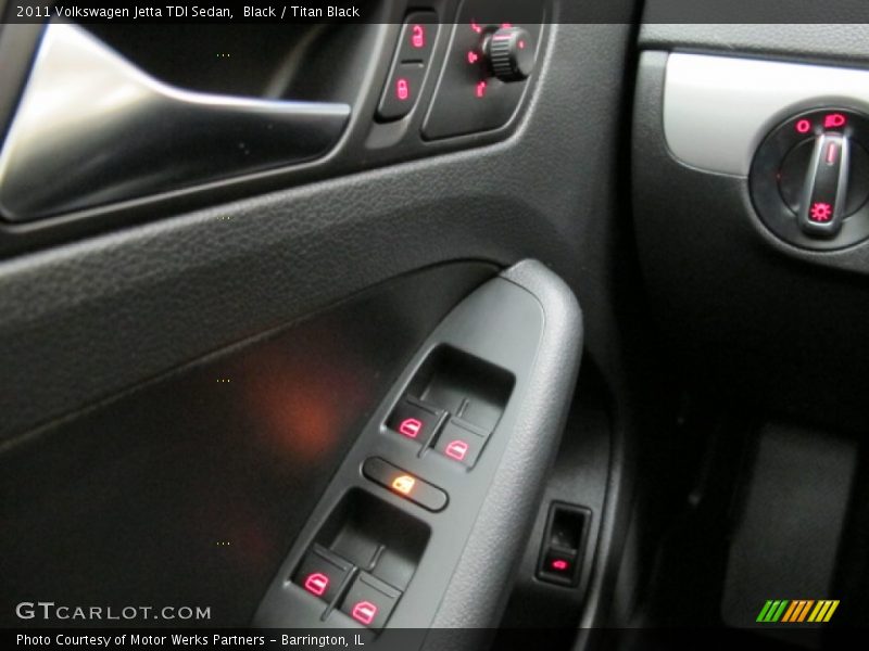 Black / Titan Black 2011 Volkswagen Jetta TDI Sedan