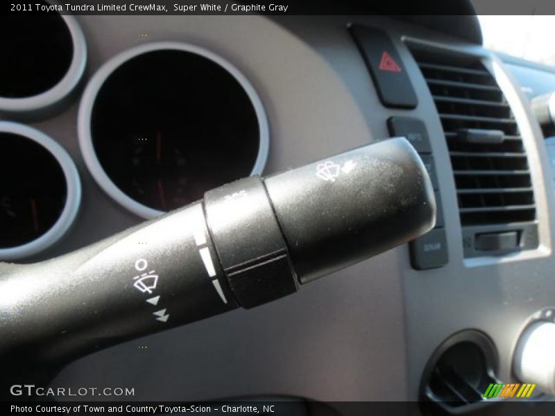 Controls of 2011 Tundra Limited CrewMax