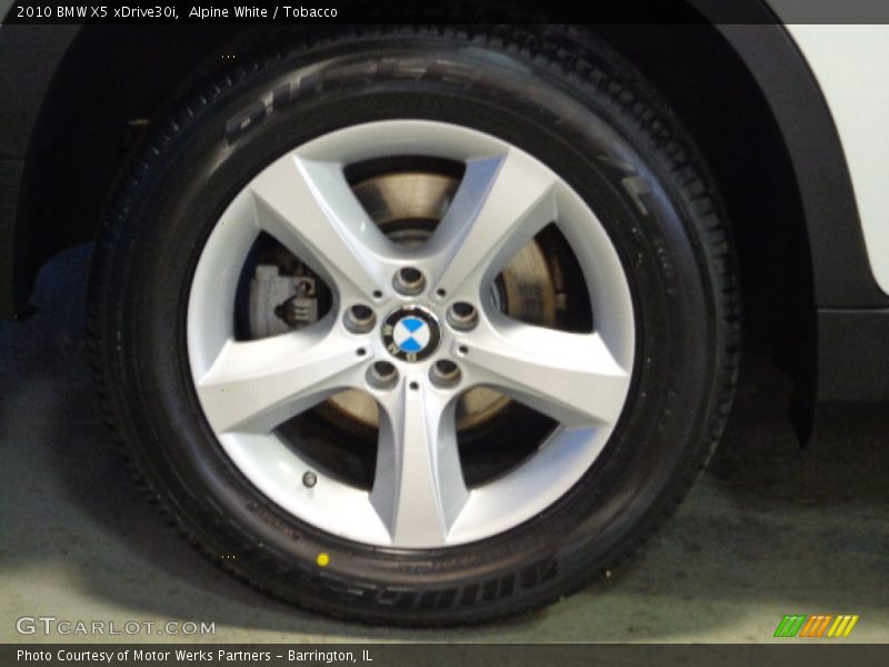 Alpine White / Tobacco 2010 BMW X5 xDrive30i