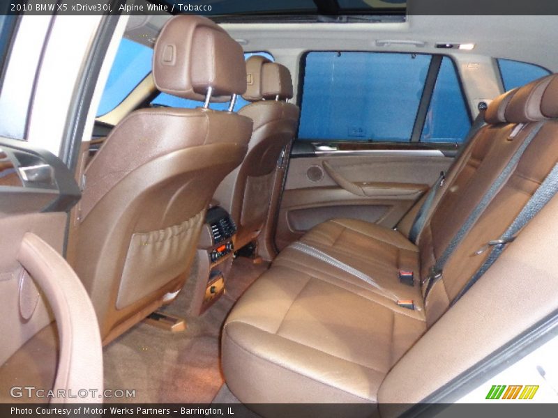 Alpine White / Tobacco 2010 BMW X5 xDrive30i