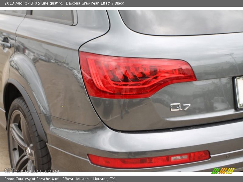 Daytona Grey Pearl Effect / Black 2013 Audi Q7 3.0 S Line quattro